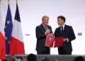 Donald Tusk i Macron traktat