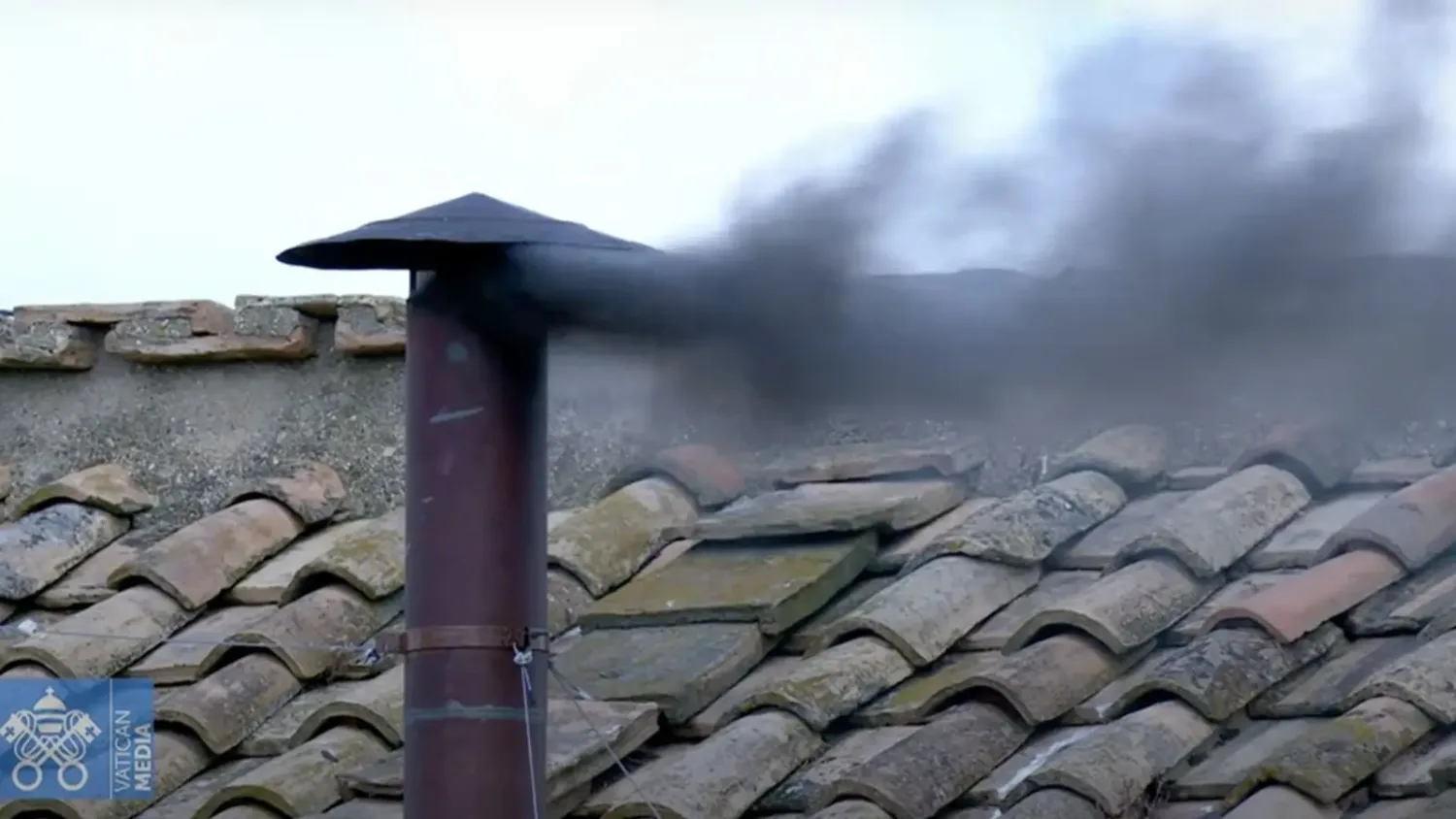 Konklawe dym 8 maja 2025