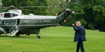 Donald Trump 100 dni