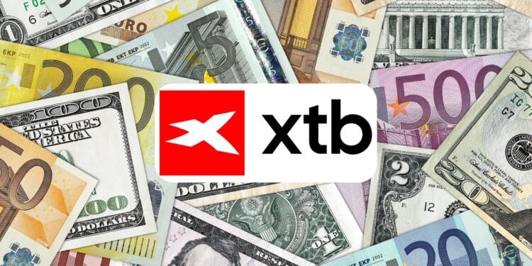 XTB wycofuje darmowe przewalutowanie na karcie wielowalutowej
