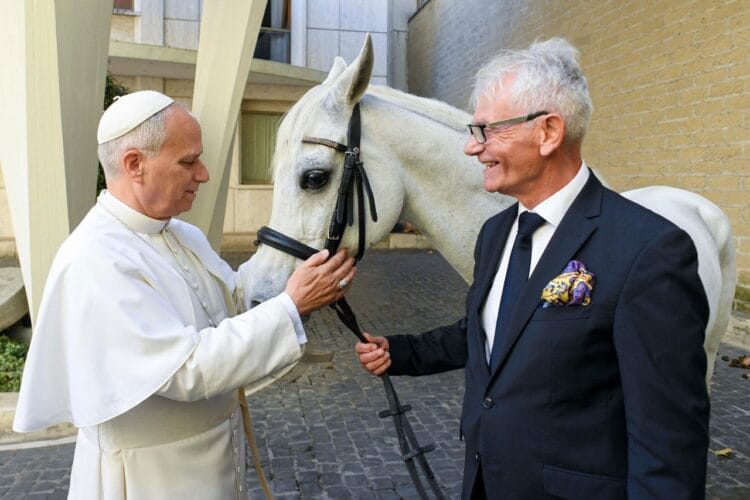 Papież Leon XIV, koń i Polski hodowca