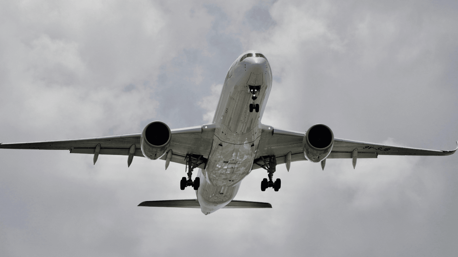 26 latek w podwoziu samolotu. Gwatemalczyk cudem przeżył lot z Gwatemali do Miami