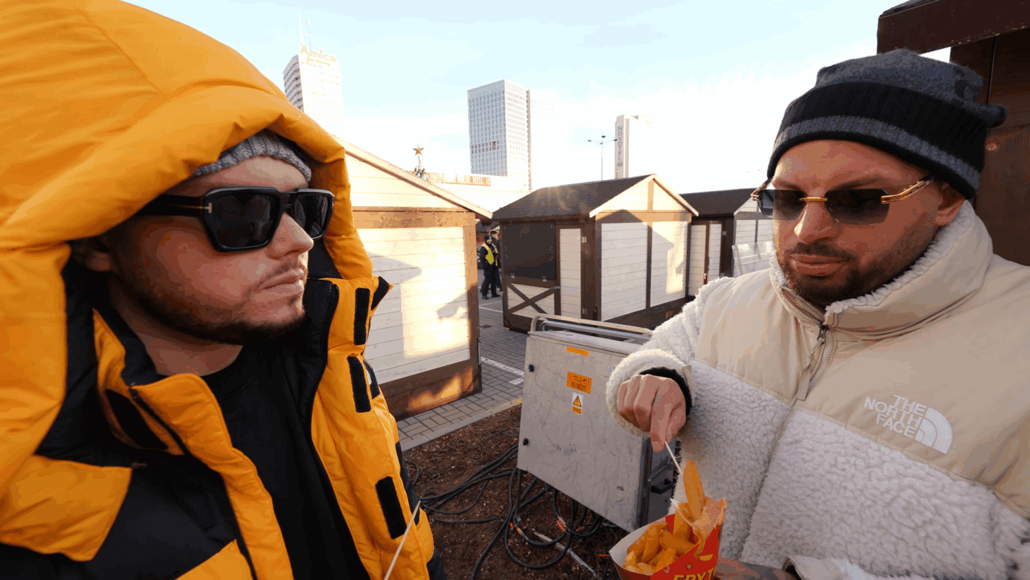 Książulo i Wojek znowu razem testują kiełbasy. Powrót legendarnego duetu na YouTube