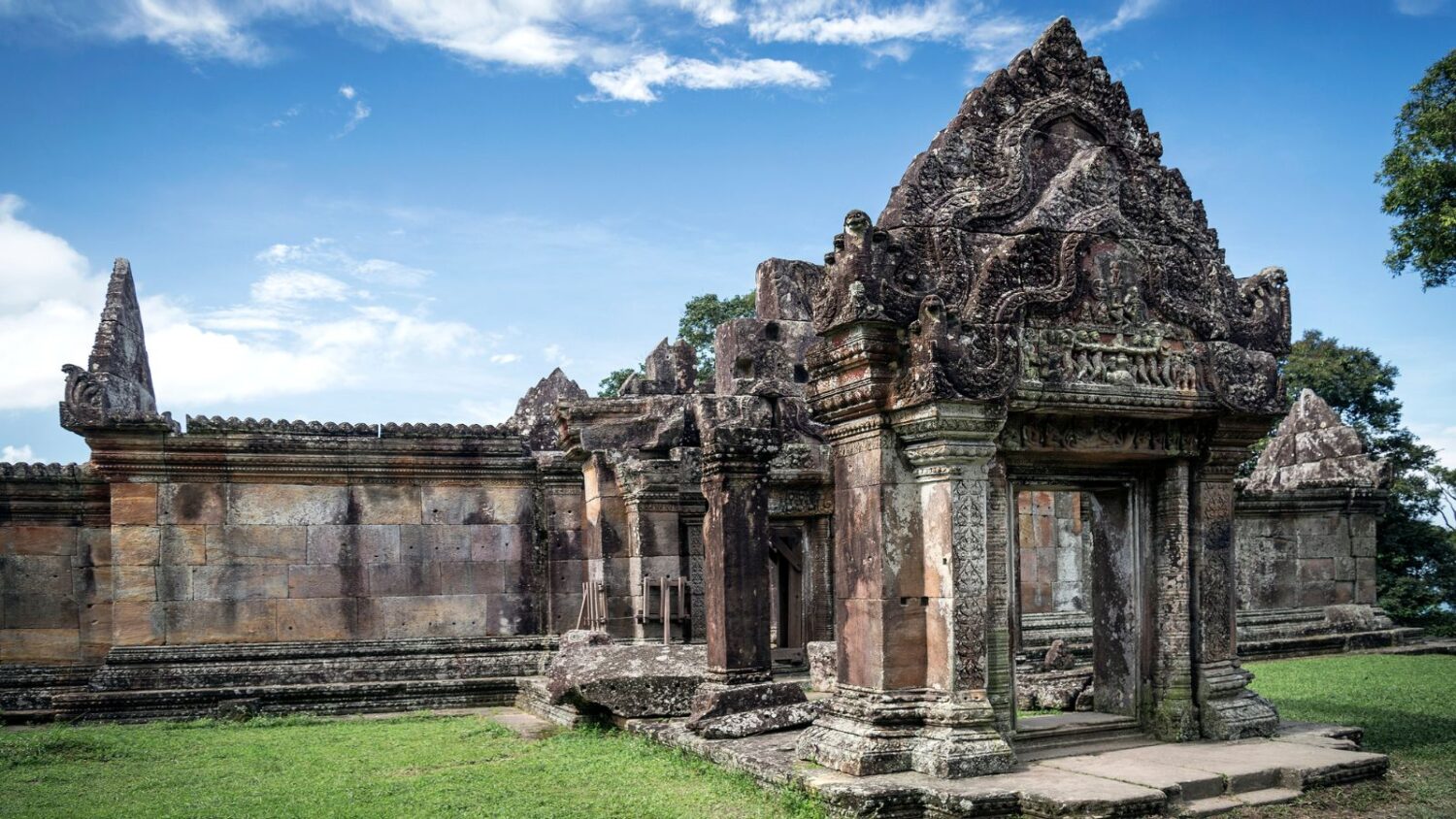 Konflikt graniczny między Tajlandią a Kambodżą. Od historycznych sporów do eskalacji Świątynia Preah Vihear