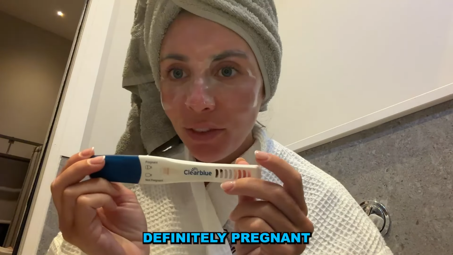 Bonnie Blue zaszła w ciążę po seksie z 400 mężczyznami bez zabezpieczenia! Skomentowała to ekspertka Sophie Rain