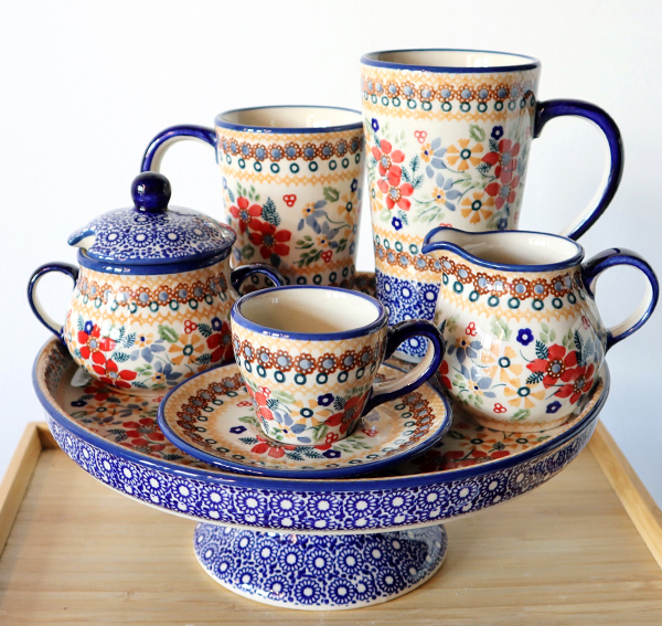 Jak wybrać porcelanę do domu? Od filiżanek po kompletną zastawę